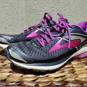 Brooks Womens Ravenna 8 Purple Running Sneaker